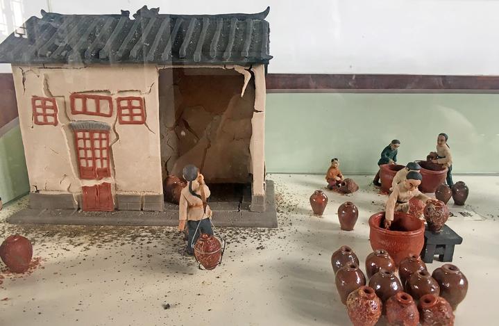 舌尖上的非遗"致中和五加皮" 300年匠心 8代人传承 40年坚守