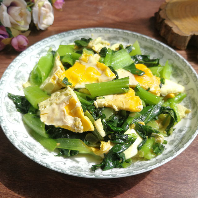 青菜炒荷包蛋,简单快手,清淡营养
