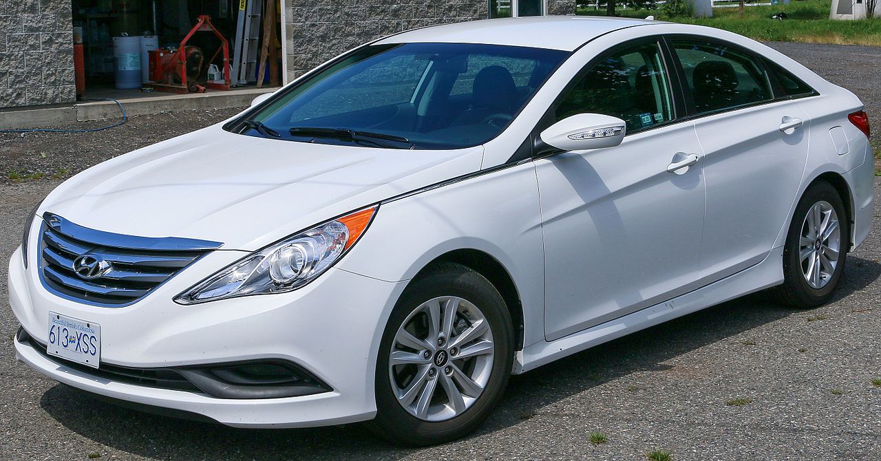 一代街车《现代索纳塔》32年变化