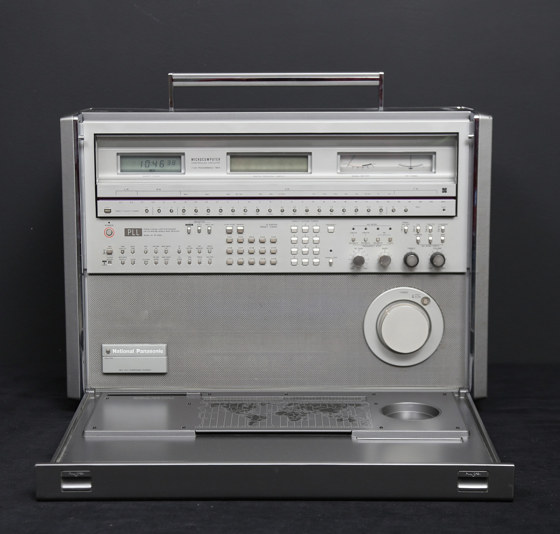 松下rf-5000收音机评测,当年的高端产品,还送定制钱包与刀