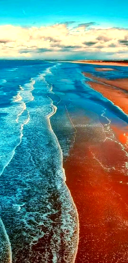 蓝橙配色大揭秘,色彩对比的魅力与影响