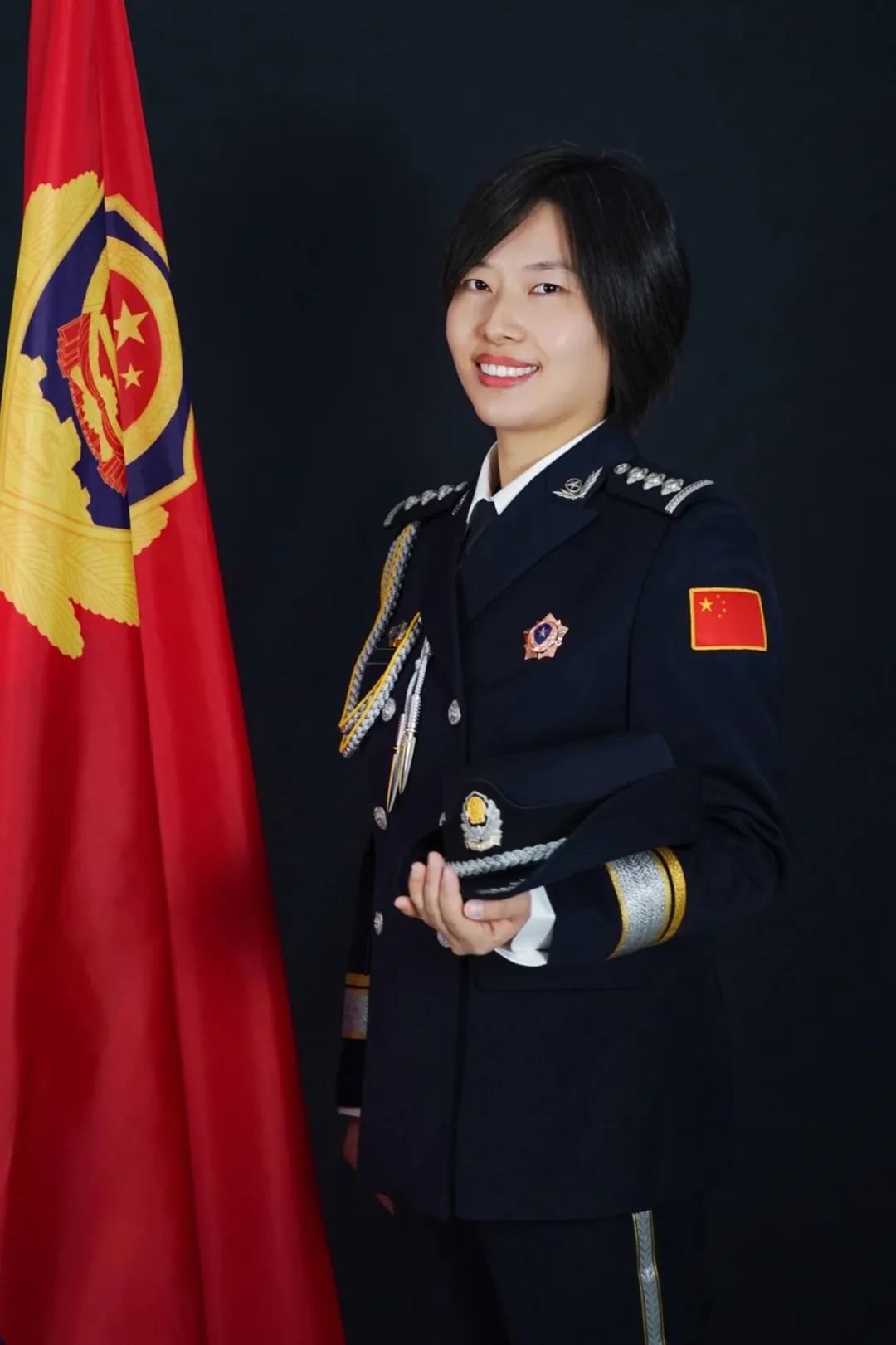 你好,警察节|致敬又美又飒的涪城女警