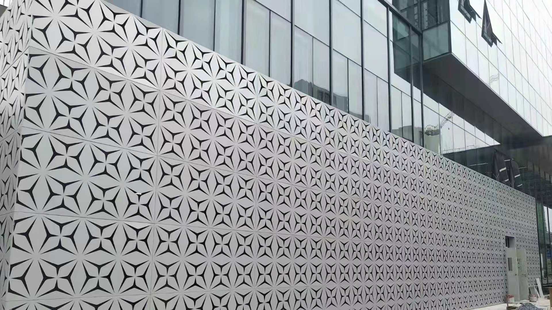 穿孔铝板的特性你知道多少