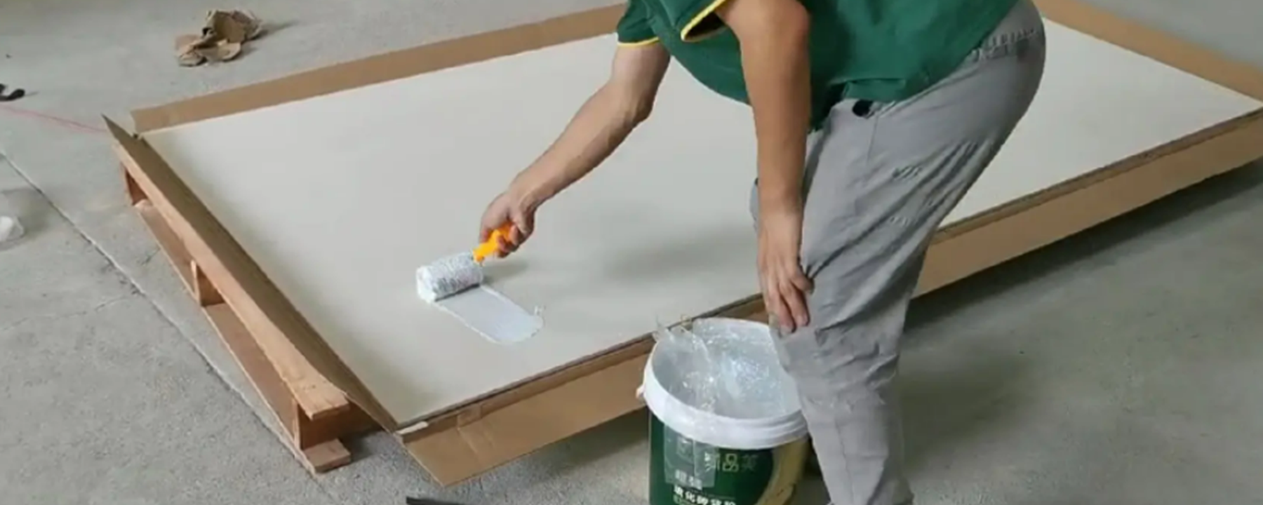 刷背胶多长时间可以贴砖,背胶刷后几天有效,背胶保质期是多少?