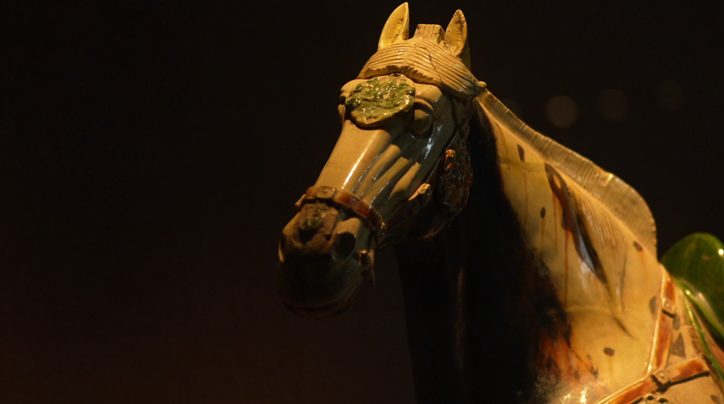 全球连线|探觅博物馆:"豫"见洛阳之唐三彩黑釉马