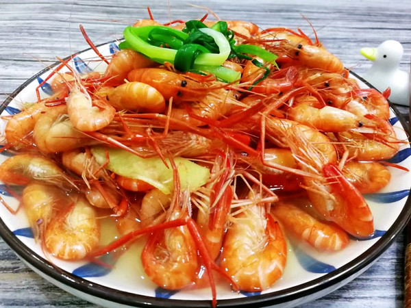 家常菜盐水河虾,虾壳脆虾肉鲜不腥有技巧