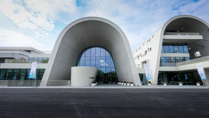 奉贤区青少年活动中心落成启用,"海之花"打造南上海青少年校外教育