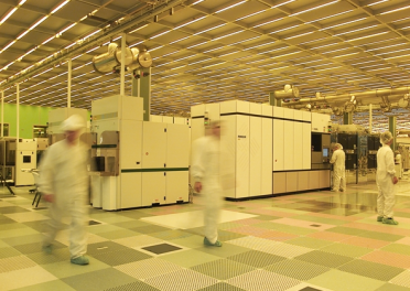ASML计划将EUV光源功率提至1000W：2030年每小时晶圆产量可提升50%