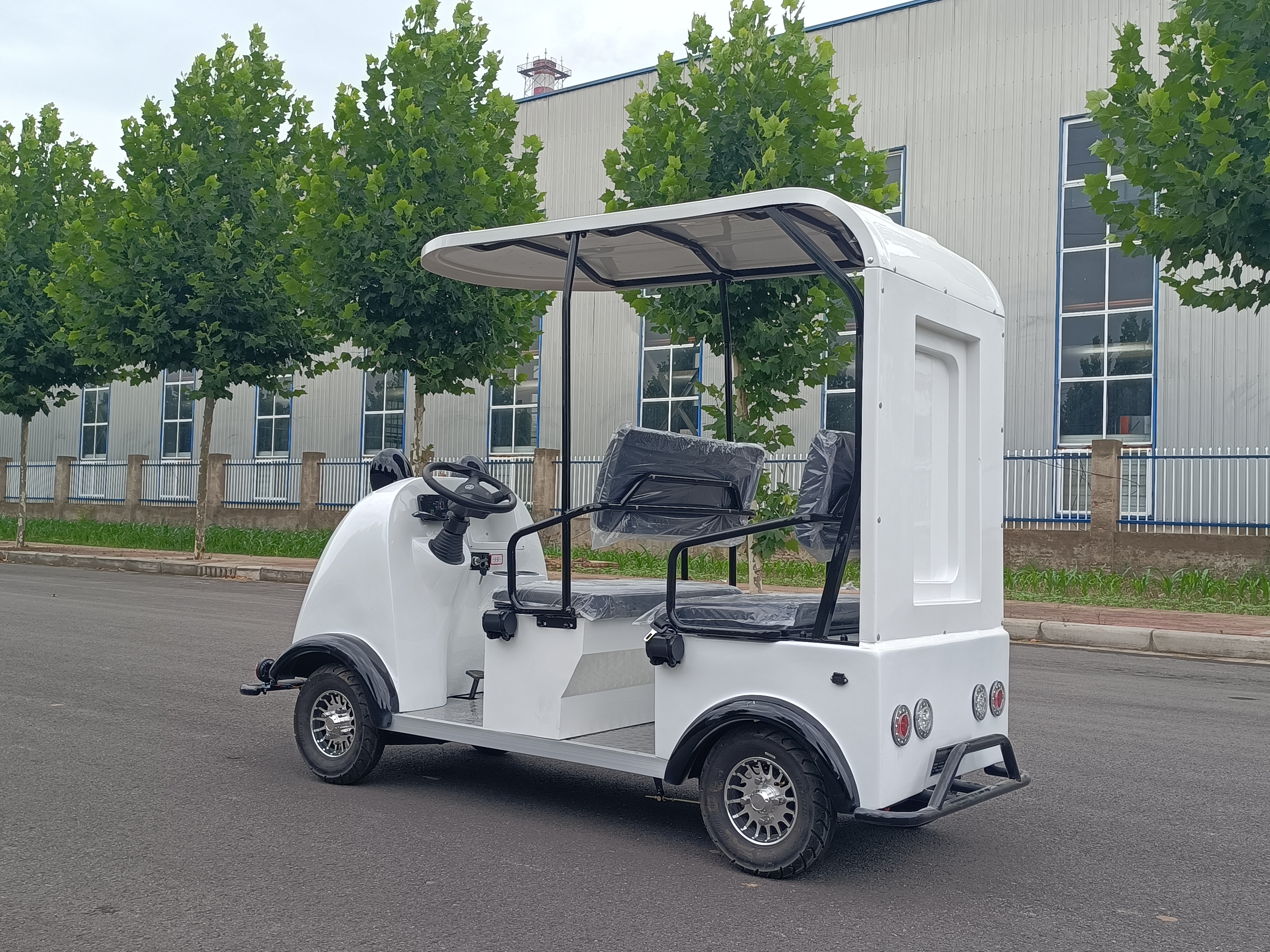 四座卡通景区代步车