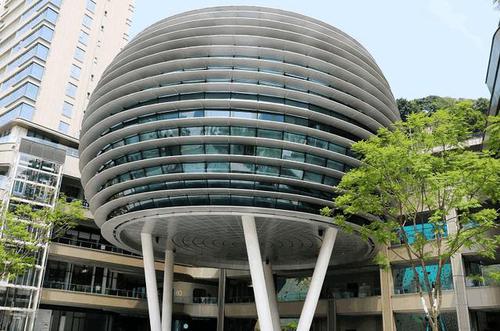 重庆一球形建筑酷似ufo(飞碟),4根铁柱有种穿越星球的既视感