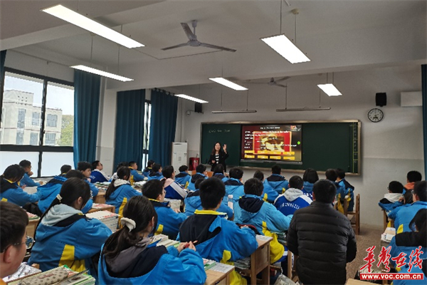 长沙市名师农村工作站望城区大湖中学站开展教学研修活动