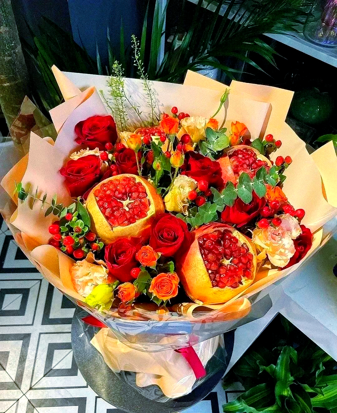 水果花束:情人节送礼新趋势,让爱意更浓