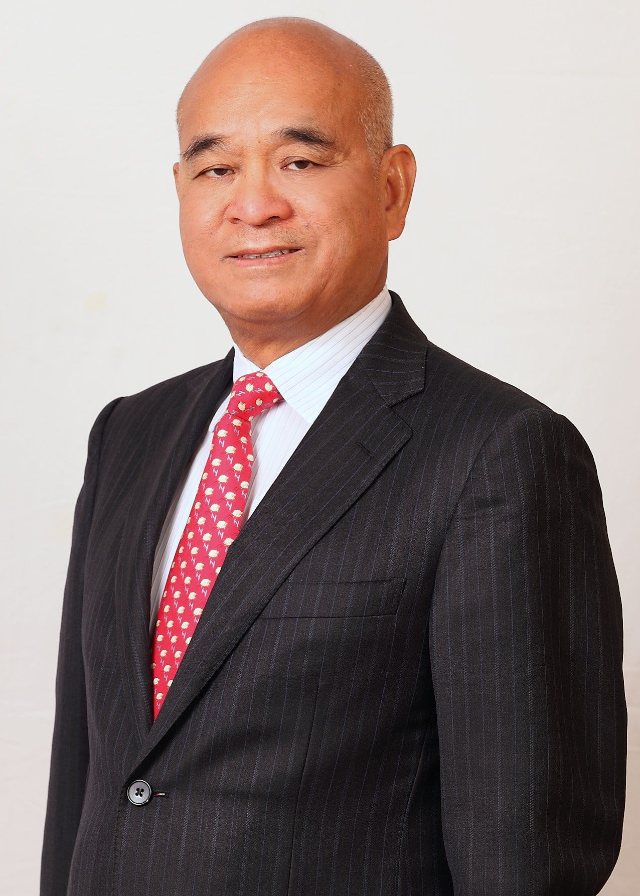 郑家纯家族:香港本土企业经营哲学的缩影