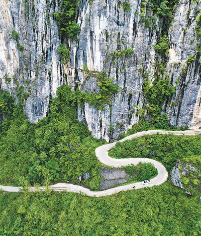 大山里的通村公路