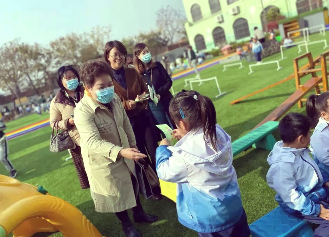 即墨区幼儿园在省级示范幼儿园评估中表现优异