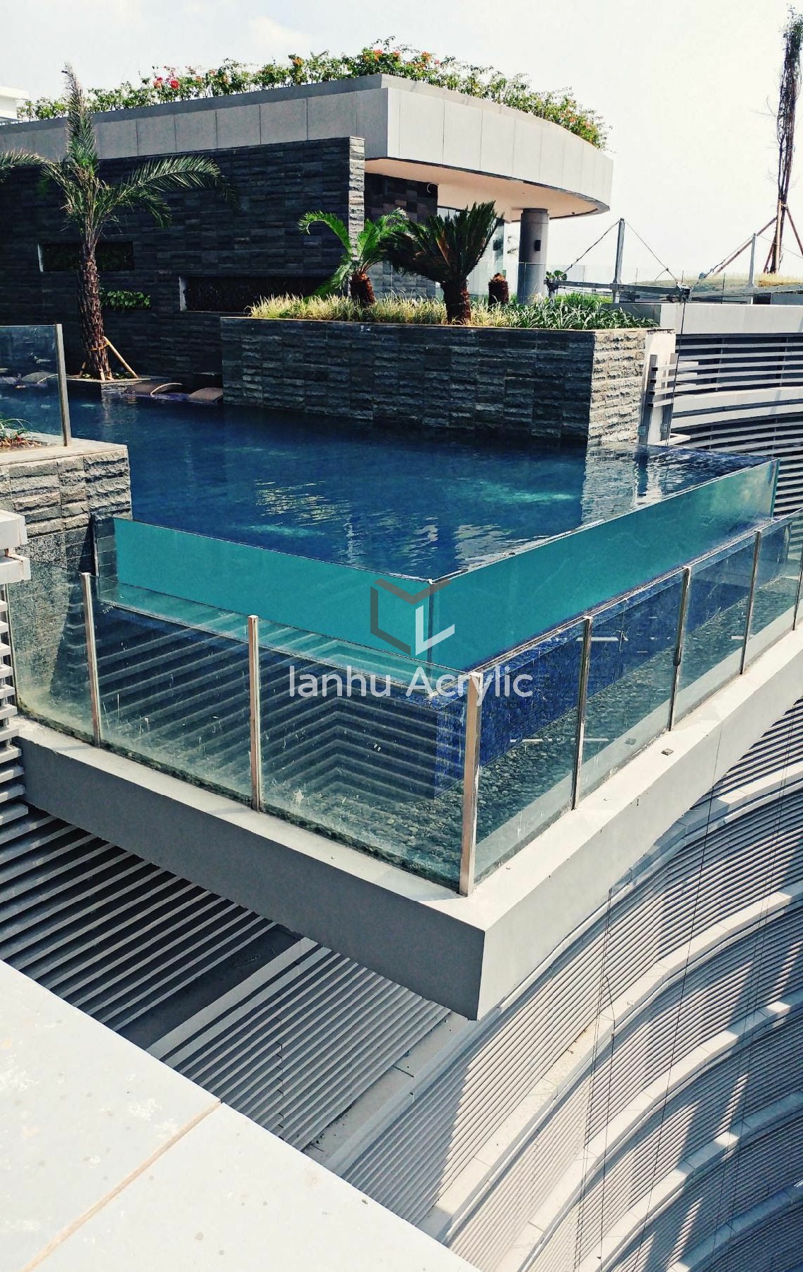 透明亚克力泳池简介