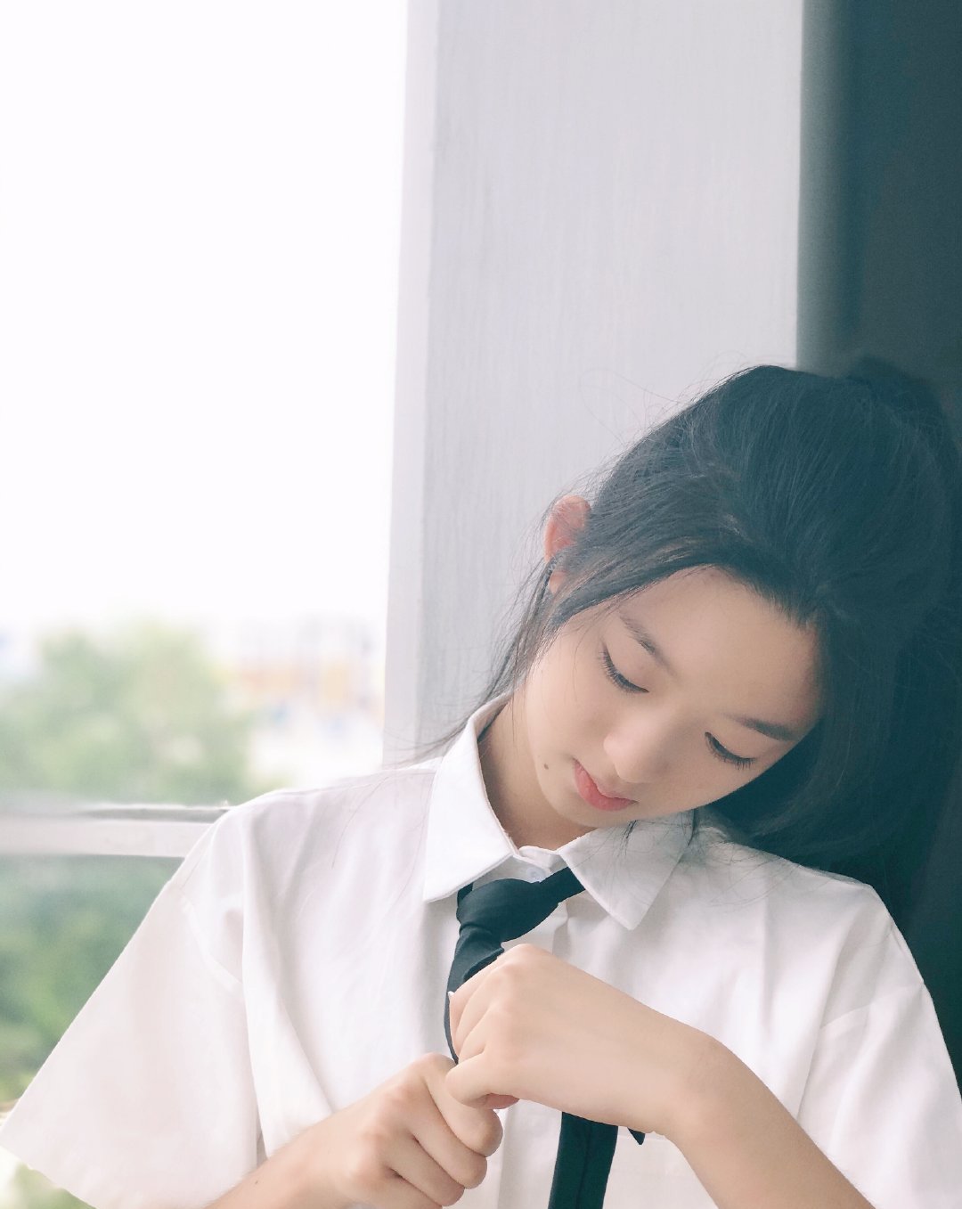 于正眼光太毒辣,15岁的小姑娘都不放过,甜美可爱,要