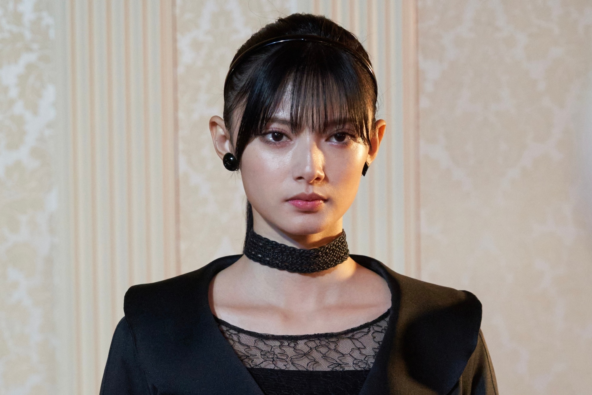 假面骑士geats第46话:霸牛单挑贝萝芭,茨姆莉黑化,营收哥白毛