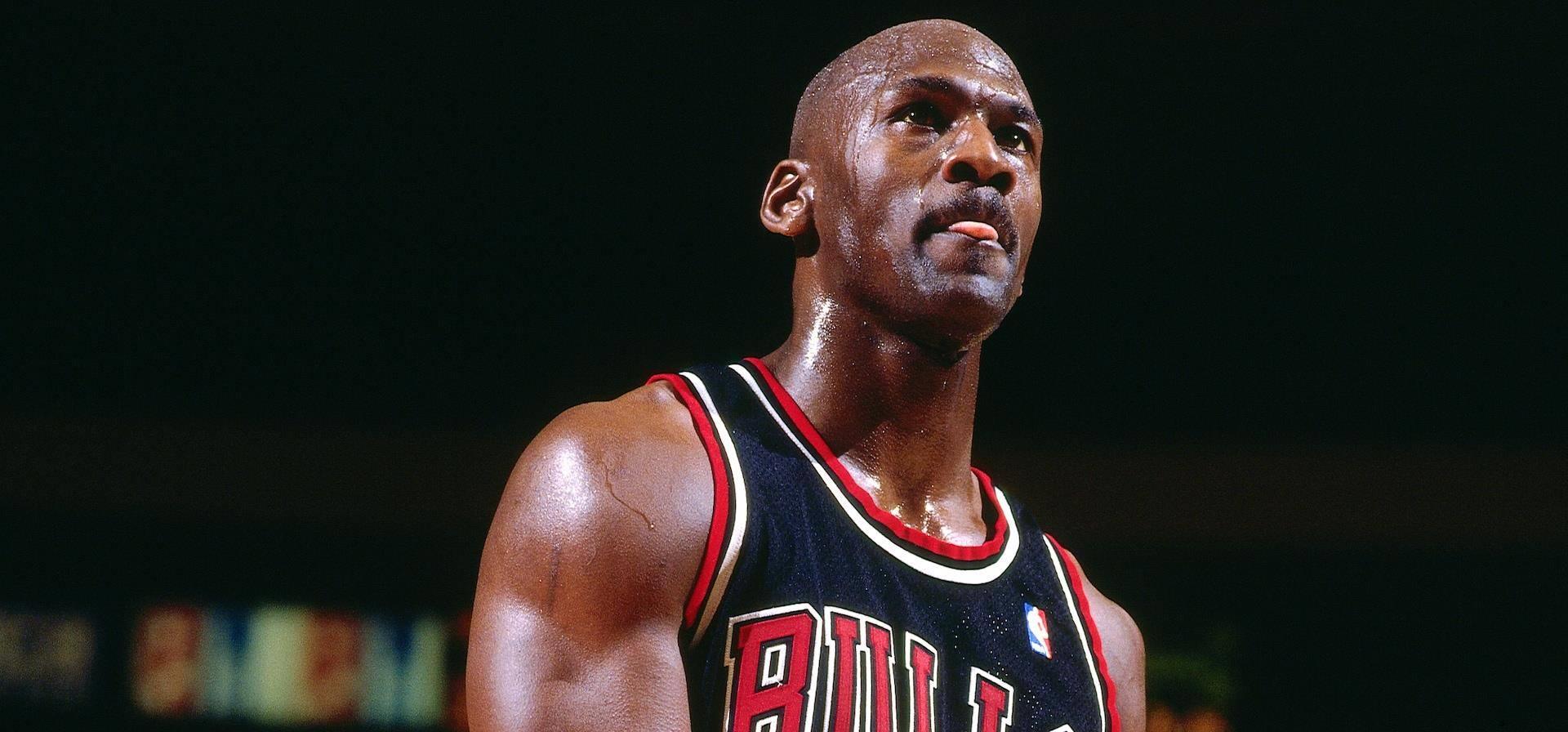 如果我身高3米,但完全不会打篮球,有可能进nba吗?