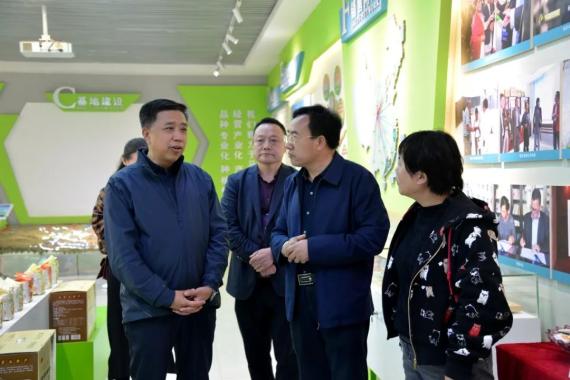 李小宁一行走访调研民营企业