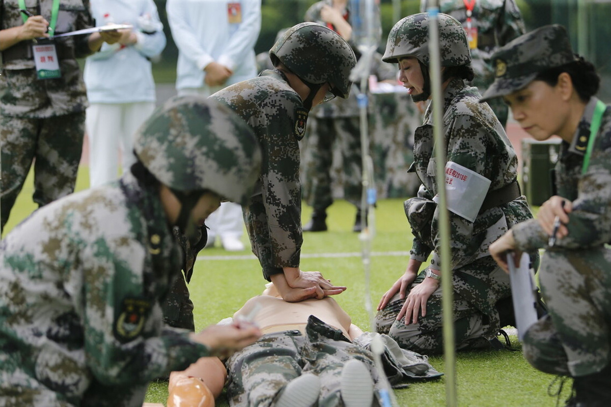 军医是军人还是医生