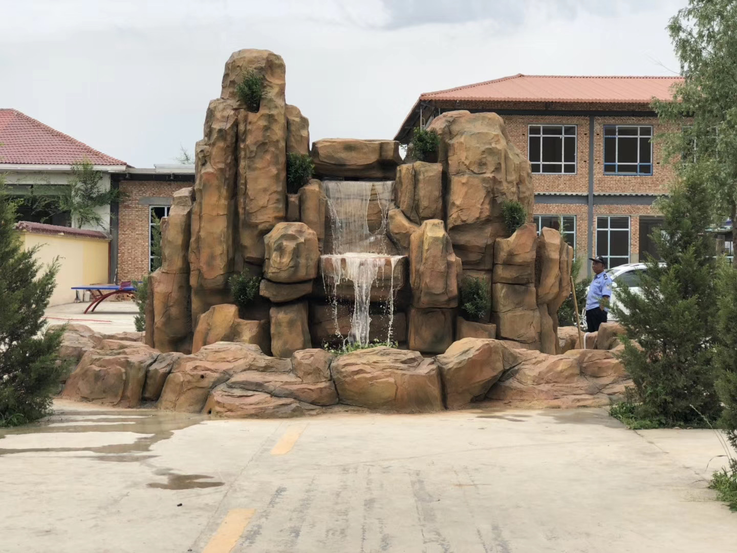 上海千层石假山公园修建公园假山设计假山石产地玉树小区假山