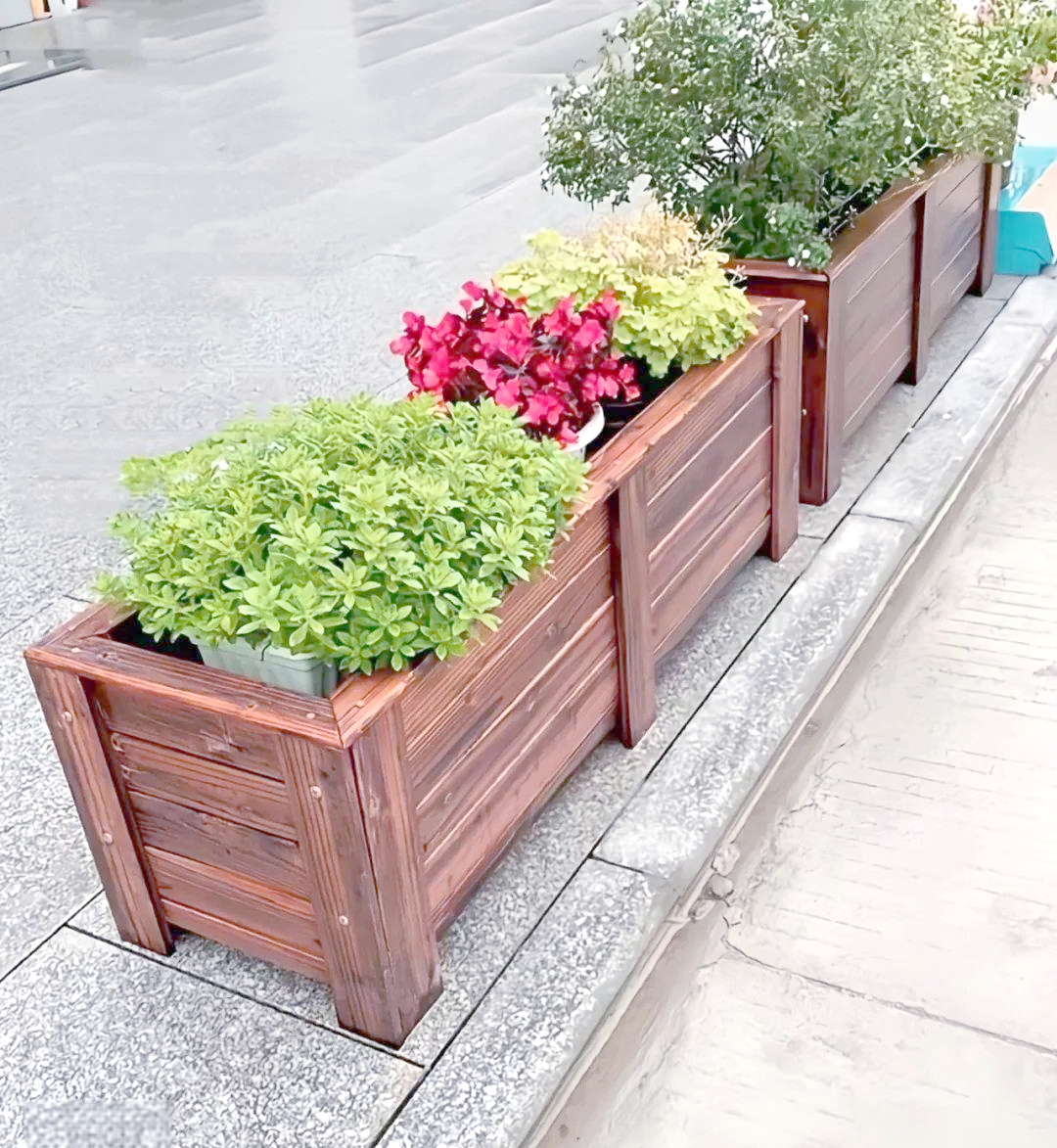 防腐木花箱:美化环境与耐候性的完美结合