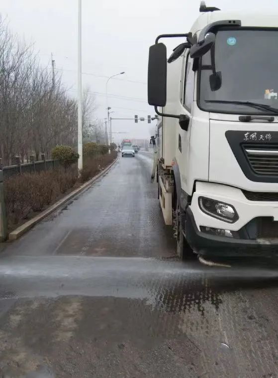 邯郸交通：春季绿化养护忙，提升环境保畅通