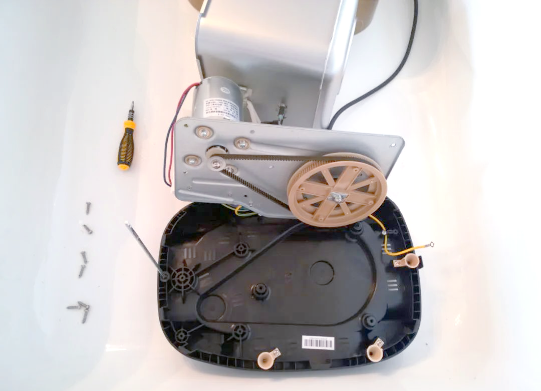 pgs面包机拆解详解:从顶盖到底座的深度探索