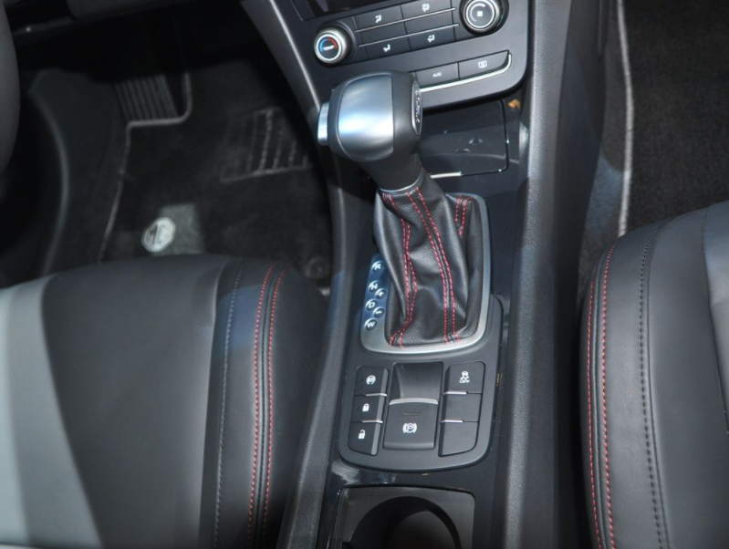 双离合跟手自一体哪个寿命长?寿命因人而异,因使用环境而异