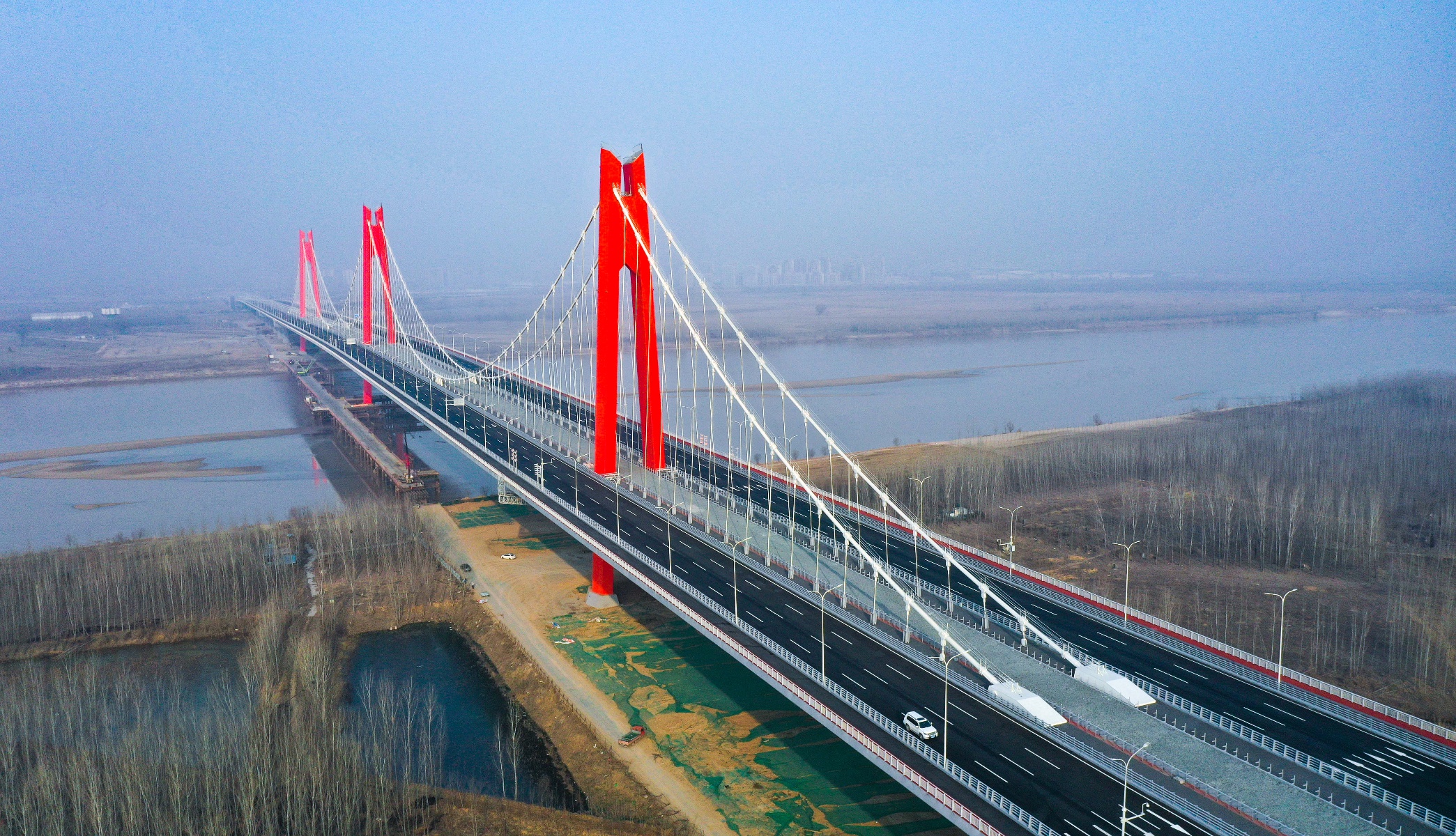 济南黄河凤凰大桥收费图片