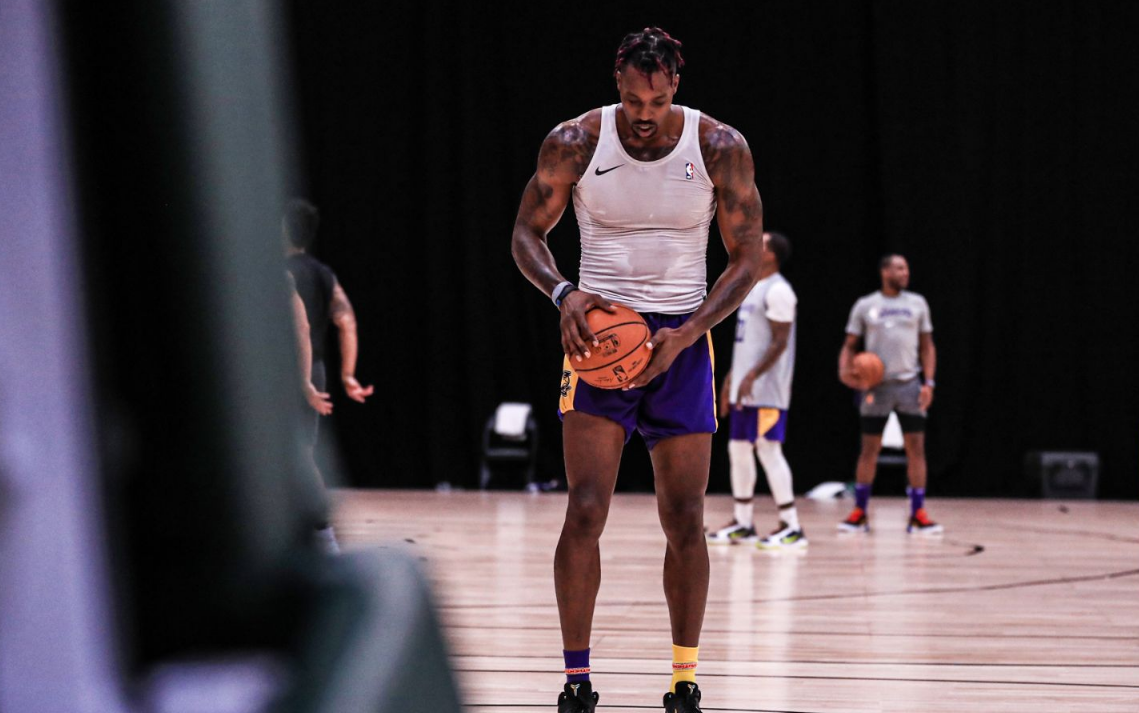 湖人晒霍华德训练照,"魔鬼筋肉人"扣篮,詹姆斯夺冠拼图被重视