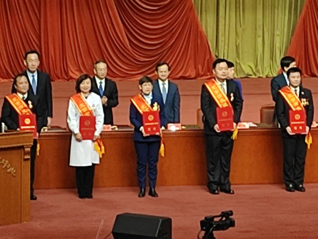 北京汽车博物馆党组书记,馆长杨蕊荣获"北京市先进工作者"荣誉称号