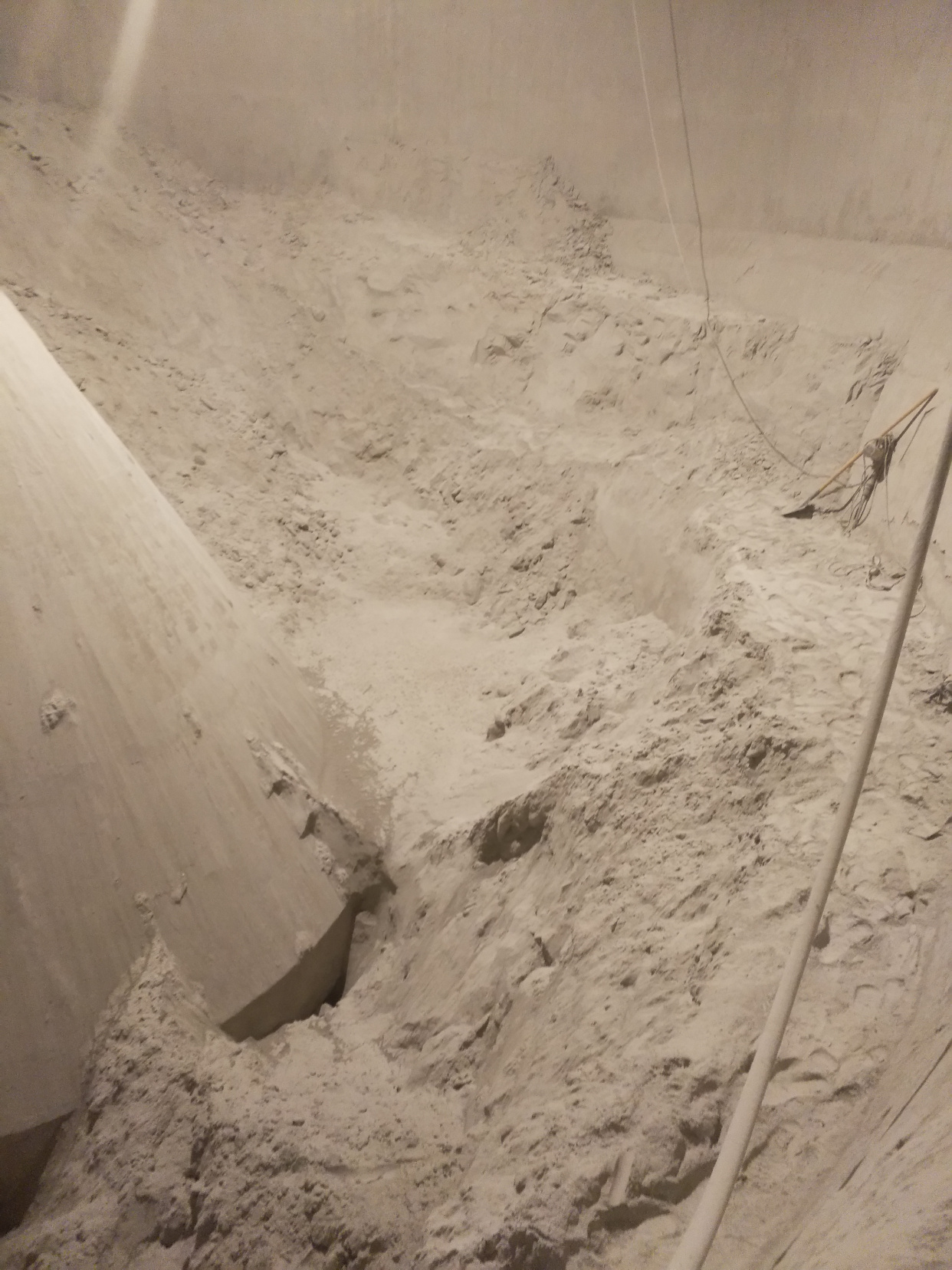 水泥库清理-水泥库清灰工程-宁能建设