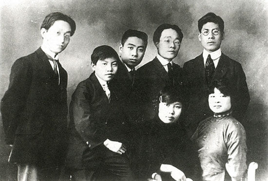 1931年,周总理在汕头看到一张黄埔合影照,立刻转移