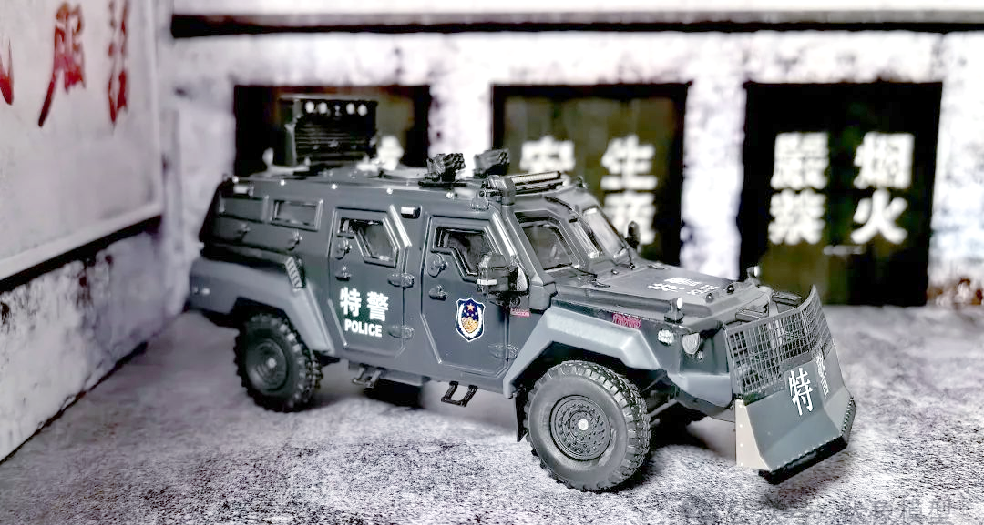 特警装甲车模型大集合:从猛士到剑齿虎全解析