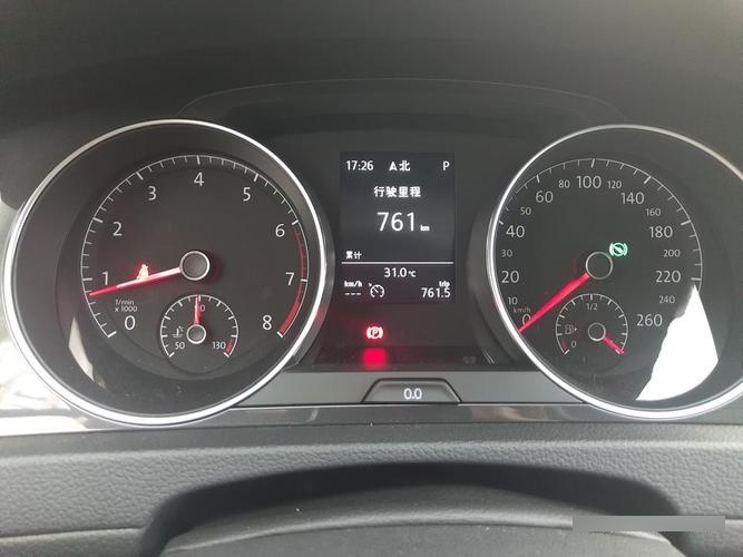 在正常情况下,高尔夫6每百公里的综合油耗约为7升,因此理论上