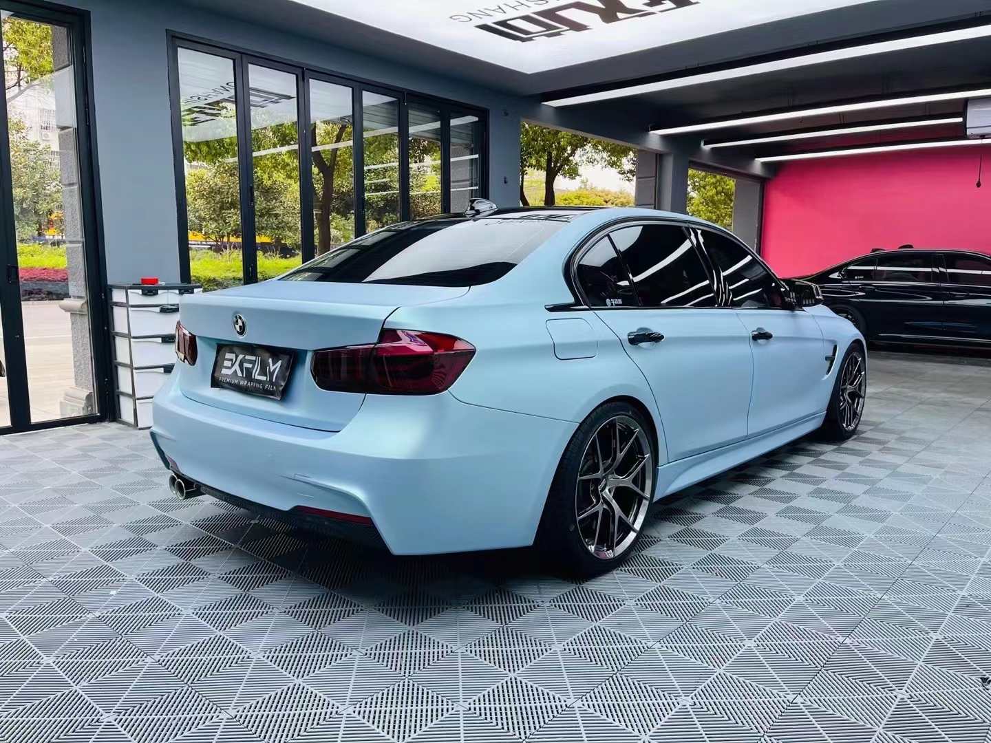 宝马ekfilm改色膜梦幻远峰蓝魅绿,心动"蓝"不住 气质超凡