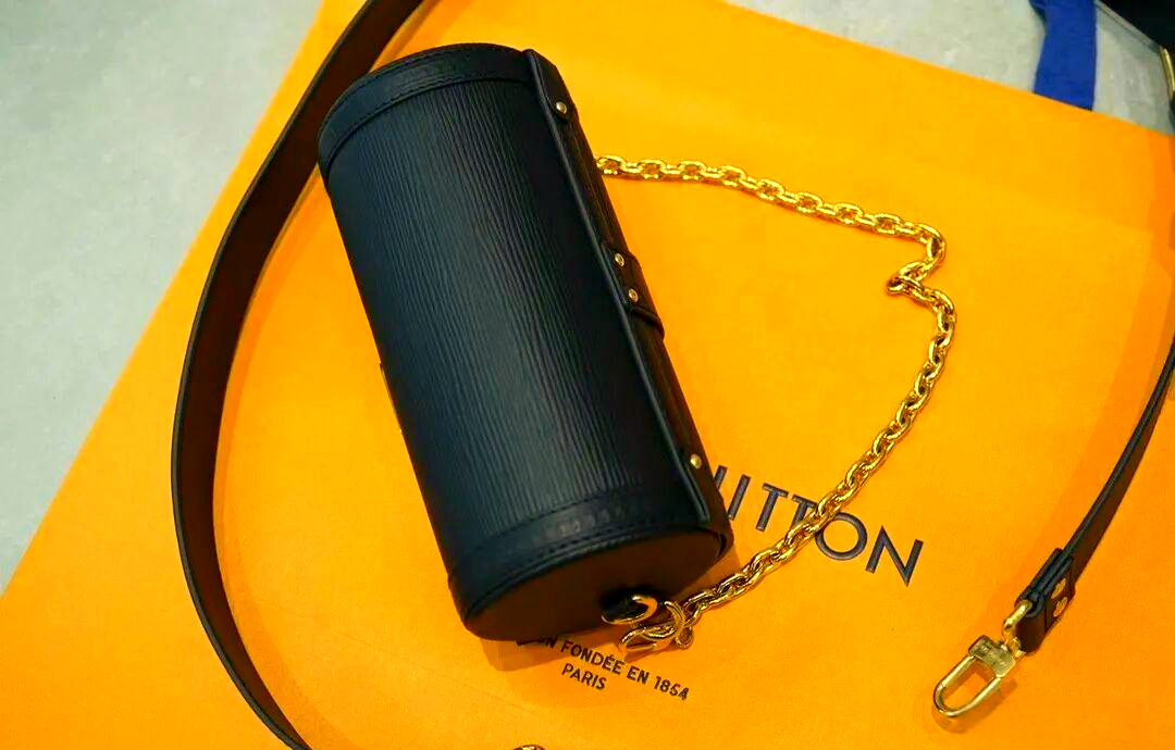 lv巴比龙笔筒包:时尚与实用的完美结合