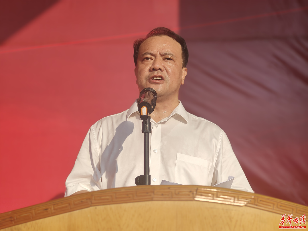 启梦二中 叩问未来——在耒阳二中2024年秋季开学典礼上的讲话