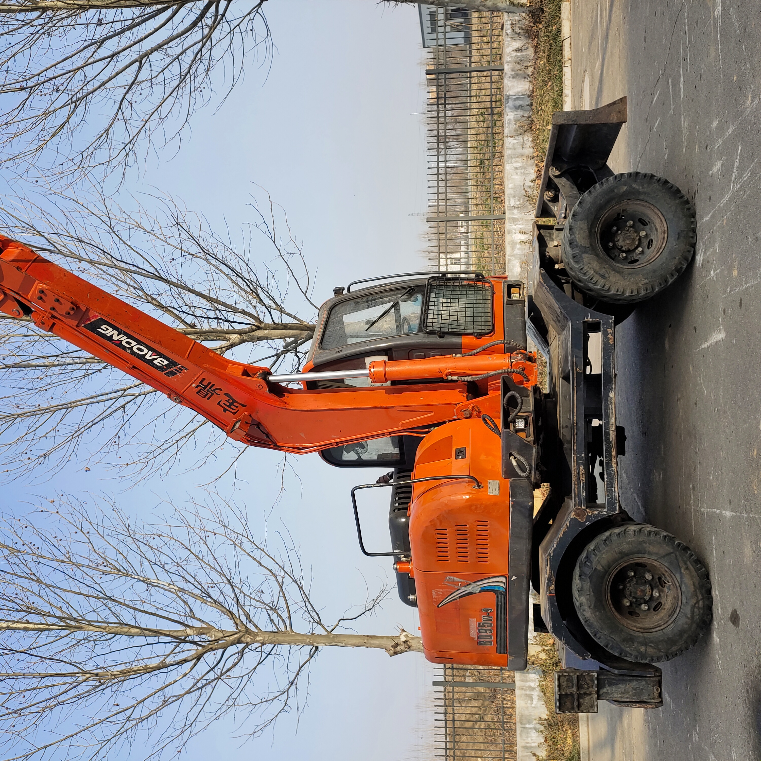 二手奥邦轮式挖掘机 农用园林轮挖 轮式抓木机