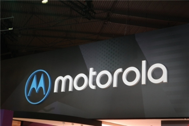 摩托罗拉发布Moto Watch 120智能手表：1.43寸圆形表盘、10天长续航