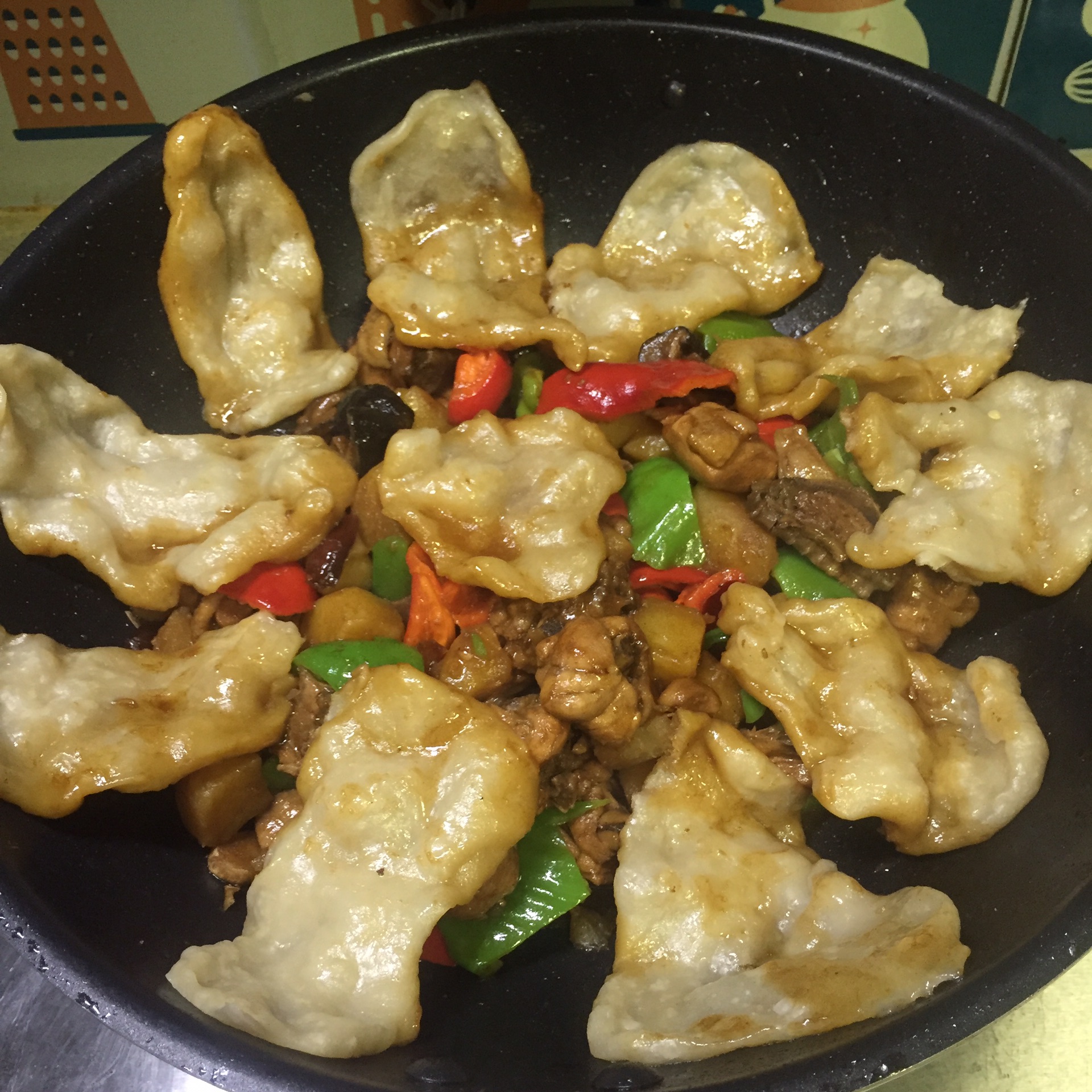 简单几步,在家也能吃到正宗徐州地锅鸡