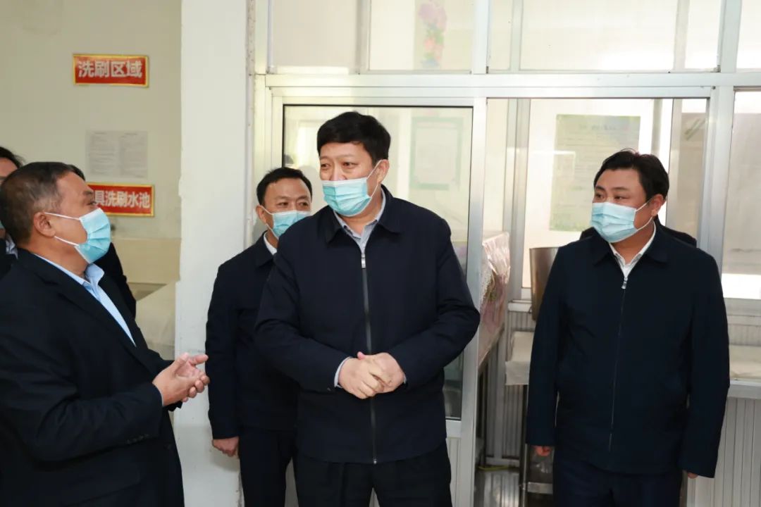 隽新阳到费县调研森林防火和食品安全工作