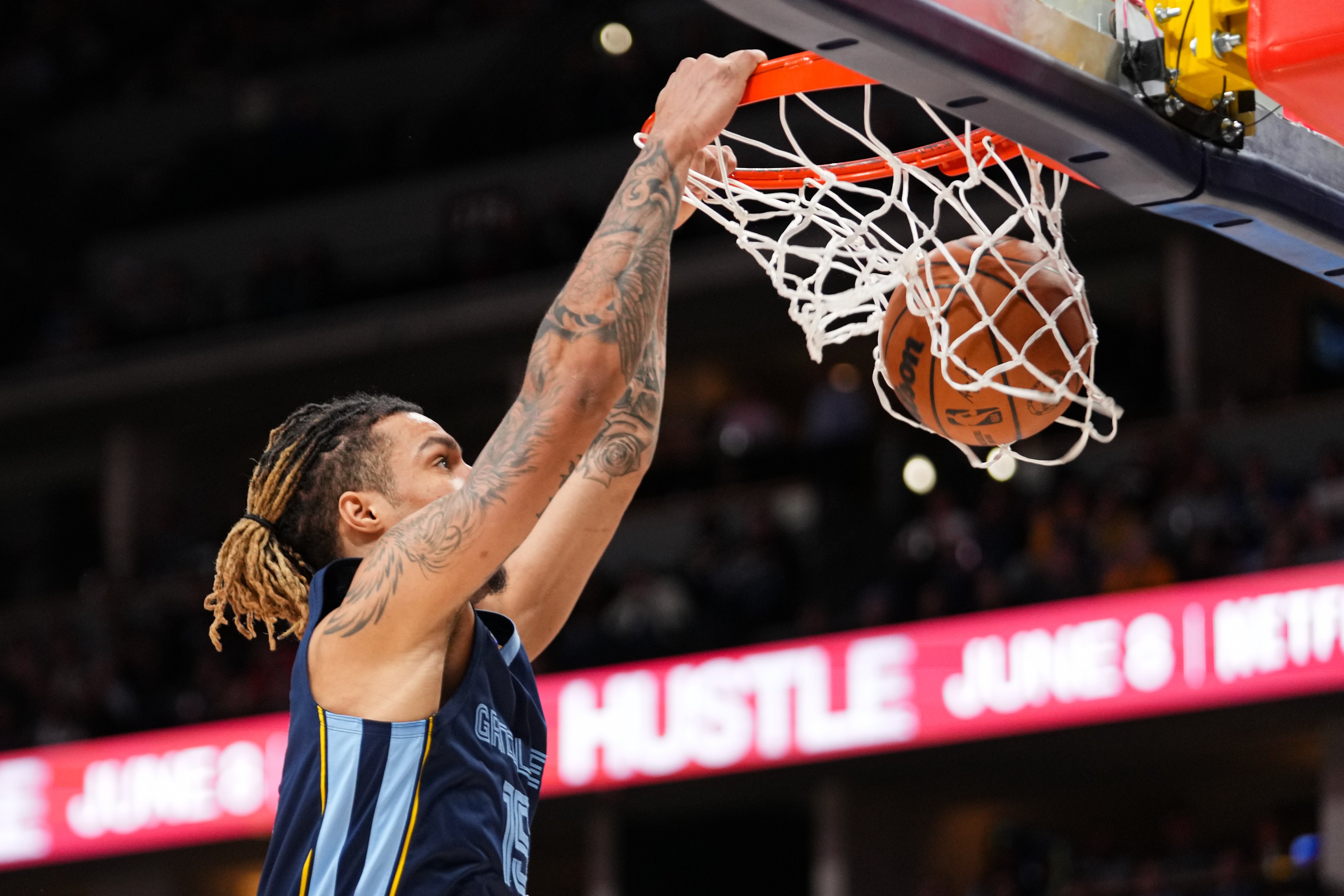 末节10篮板全场21 15!莫兰特准绝杀别忘他 年薪仅270万