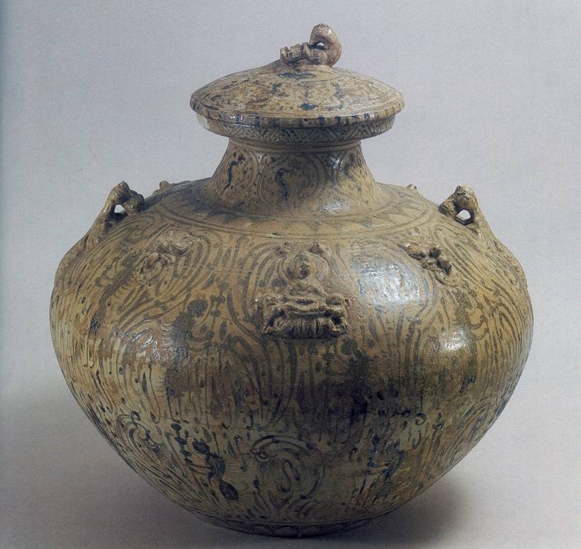 禁止出境文物之"青瓷釉下彩羽人纹盘口壶"