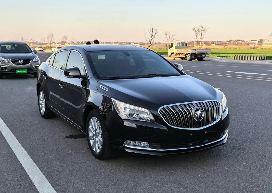 别克君越以其卓越的安全特性,高雅的内部装饰,以及在智能驾驶和智能