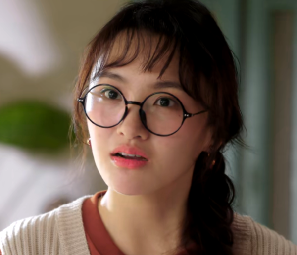 《遇到了救星》记住李霖霏,酷似安悦溪,虽然是新人但很有灵气