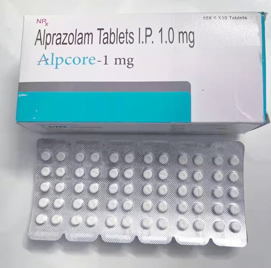 阿普唑仑:一种广泛应用的苯二氮卓类药物,治疗精神类疾病的佼佼者