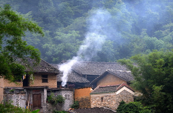 江南乡村炊烟袅袅图片图片